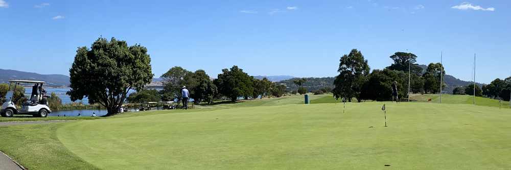 Golfers at Tasmania Golf Club Cambridge